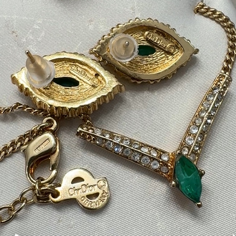 Dior Gold-Plated Earrings for Pierced Ears and Necklace Set - Picture 9 of 11
